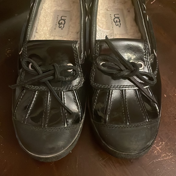 UGG Ashdale Duck Shoes - Picture 5 of 5